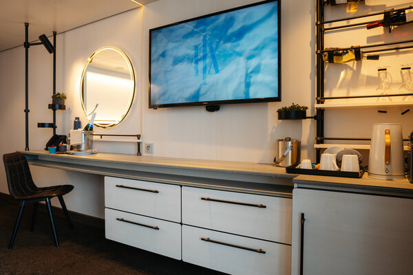 HX Hurtigruten Expeditions MS Fridtjof Nansen Expedition Suite Suite 5 ©Tuan Lam Atomic Pixel.jpg